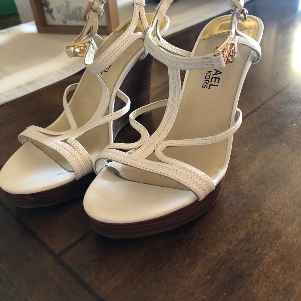 Women’s Shoes